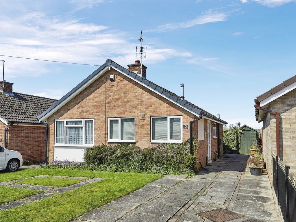 2 bed detached bungalow for sale in Melbourne Close, Allestree, Derby