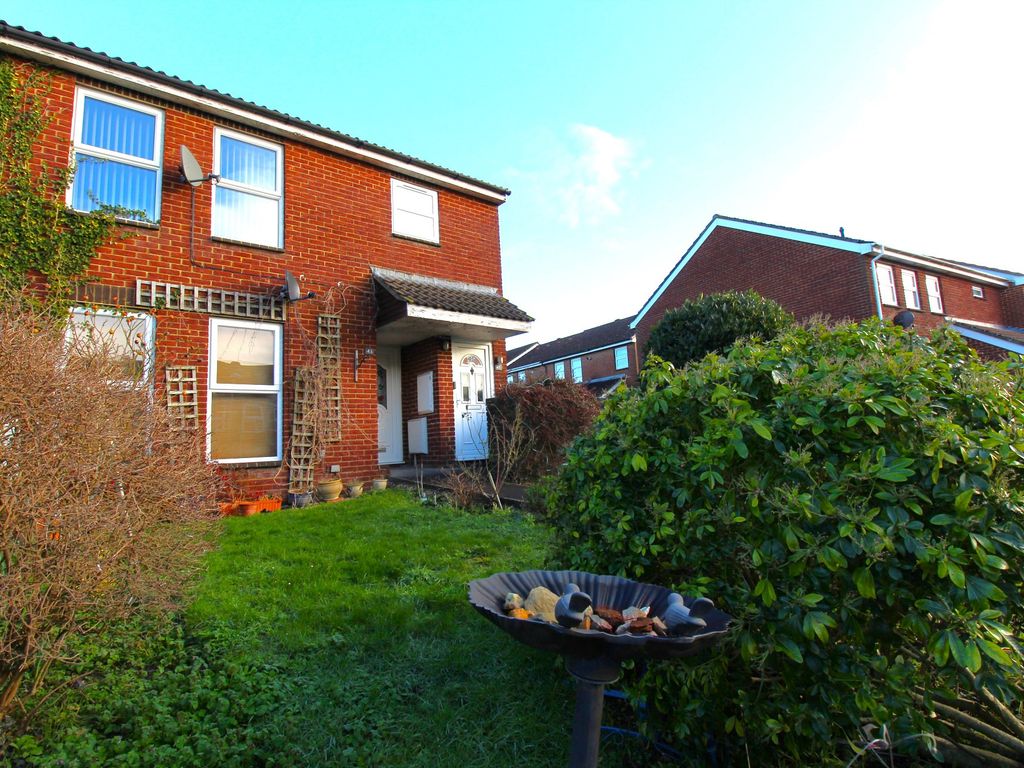 1 bed flat for sale in Lockyers Way, Lytchett Matravers BH16 Zoopla