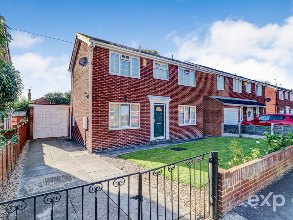 3 bed detached house for sale in Langdale Drive, Low Ackworth WF7, £