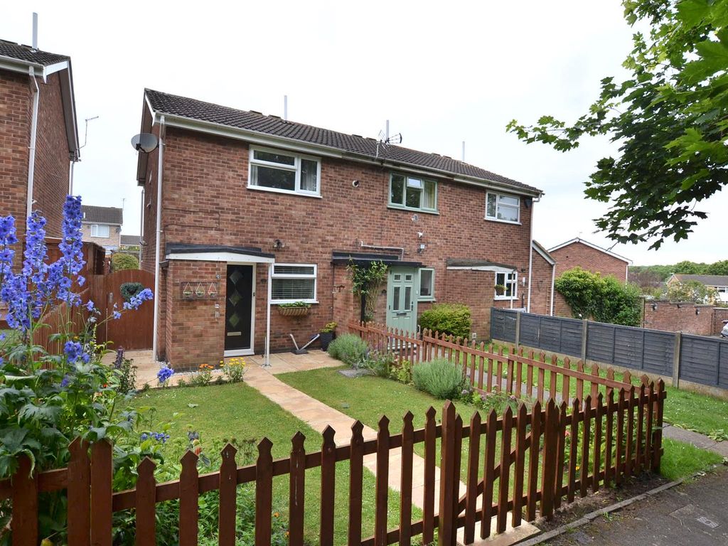 2 bed town house for sale in Blacksmiths Avenue, Shepshed