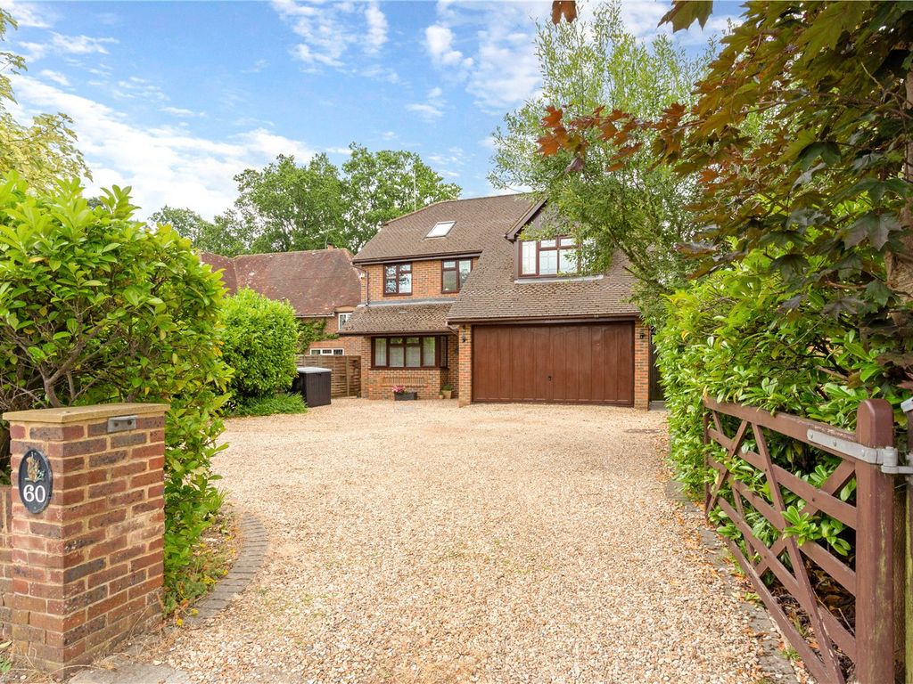 6 bed detached house for sale in Aldershot Road, Fleet GU51 Zoopla
