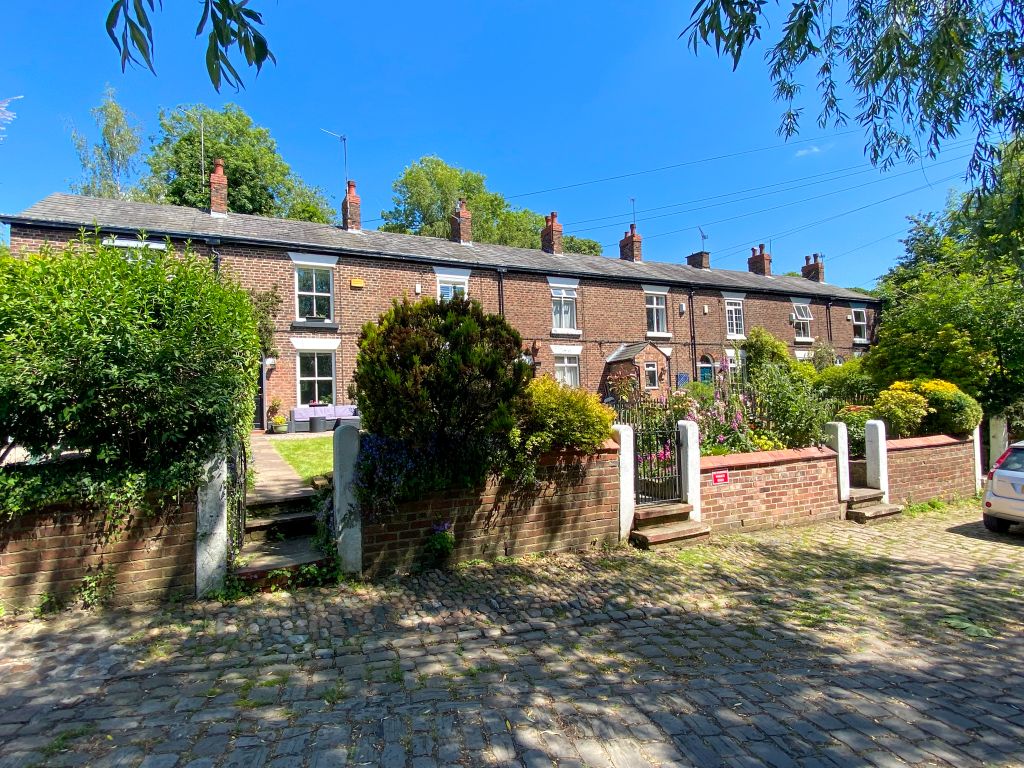 2 bed terraced house for sale in Vale Close, Heaton Mersey, Stockport