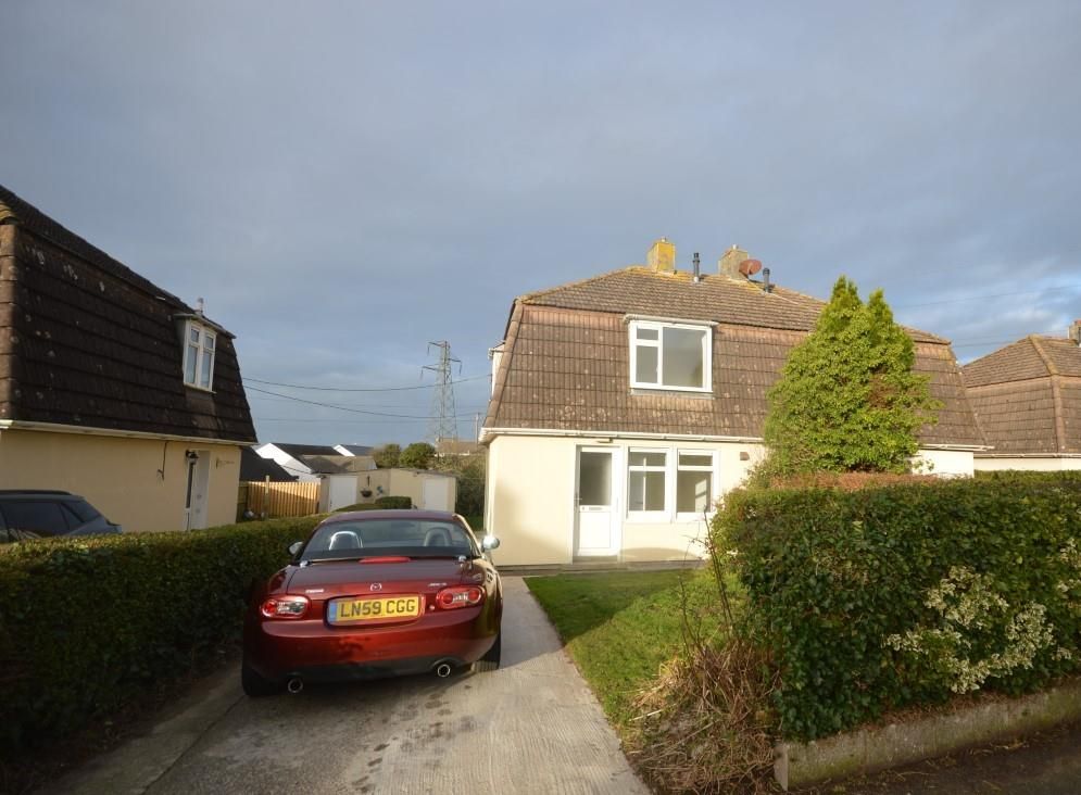 2 bed semidetached house to rent in Park Close, Park Bottom, Redruth