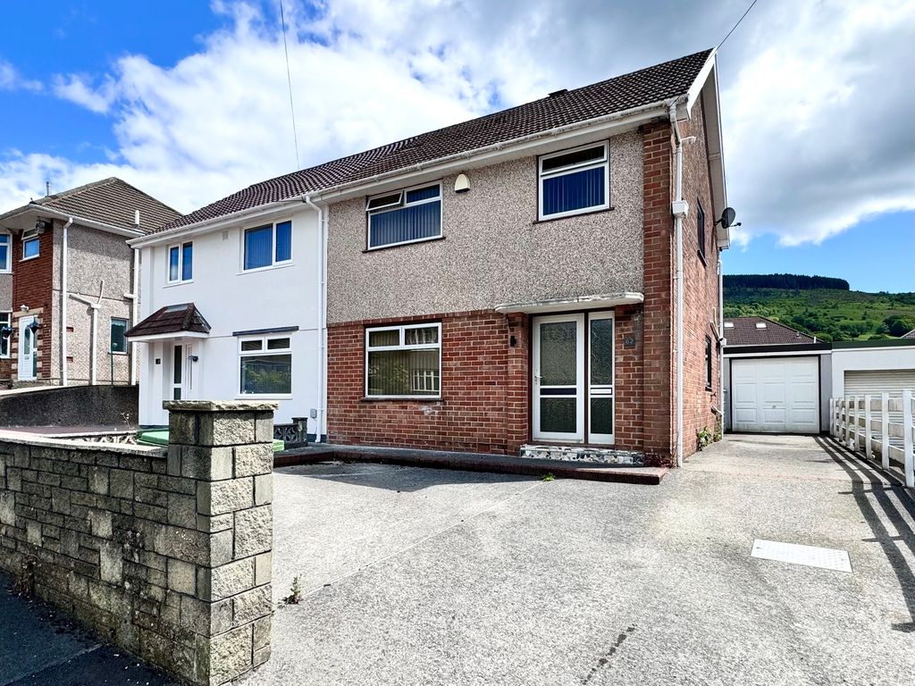 3 bed semidetached house for sale in Coniston Rise, Cwmbach, Aberdare