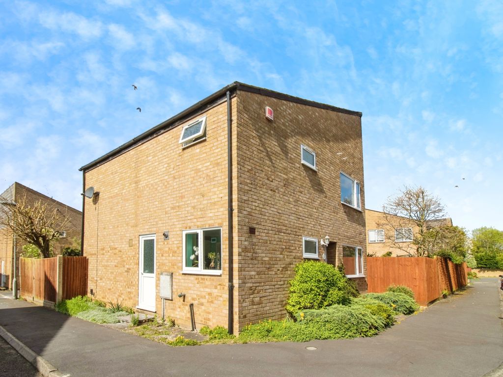 3 bed detached house for sale in Ashfield, Stantonbury, Milton Keynes