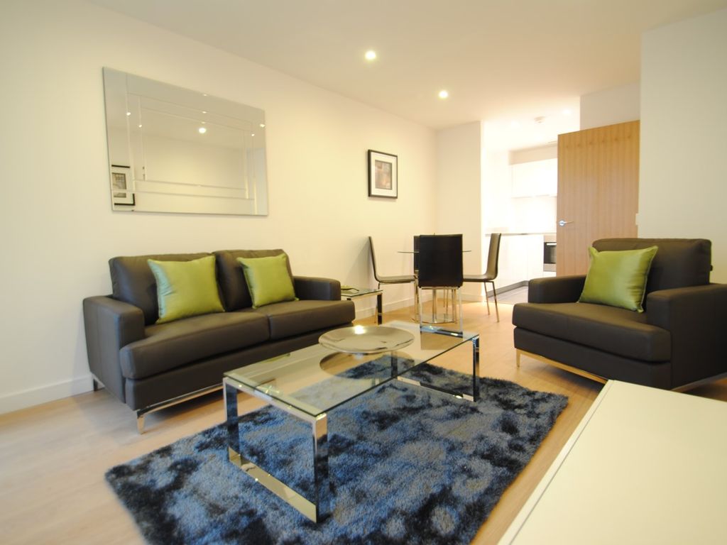 1 bed flat to rent in Waterhouse Apartments, Saffron Central Square
