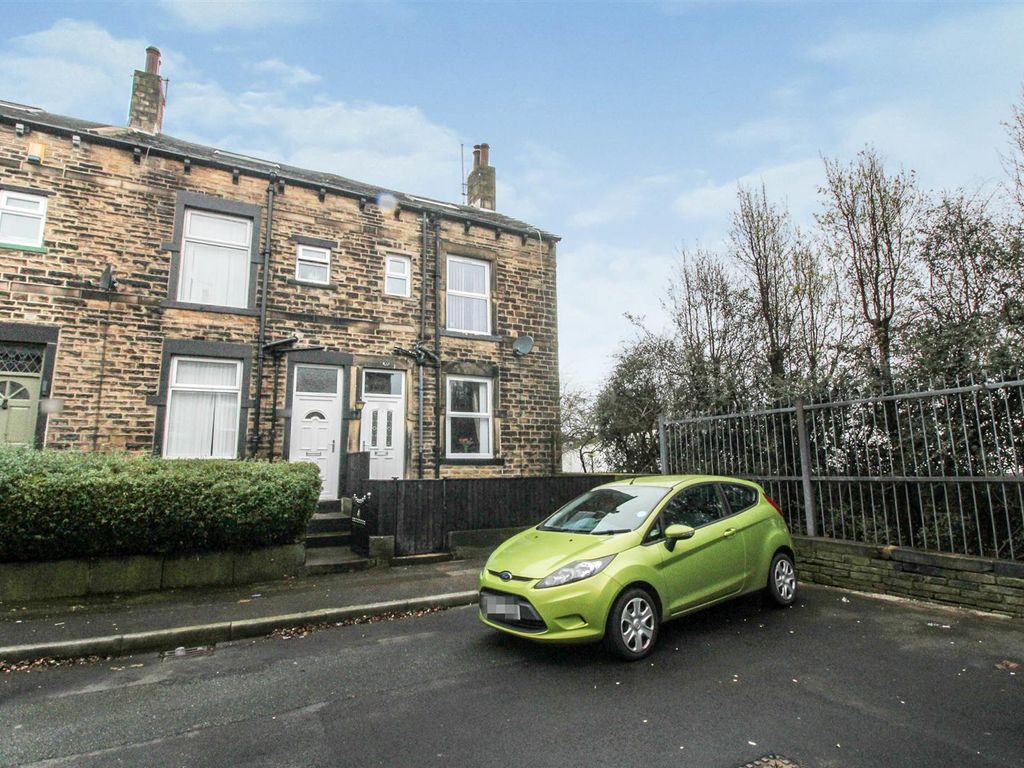 3 bed end terrace house for sale in Peterborough Place, Bradford BD2