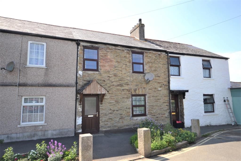 2 bed terraced house to rent in Chapel Street, Callington, Cornwall