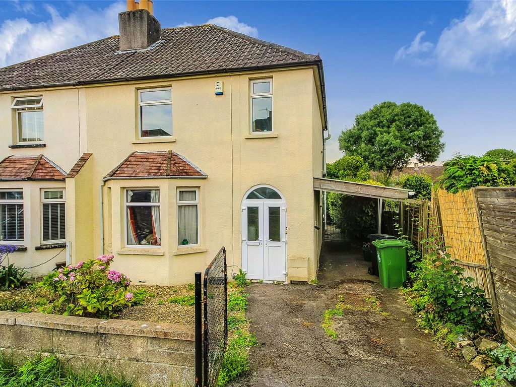 3 bed semidetached house for sale in Perrycroft Road,