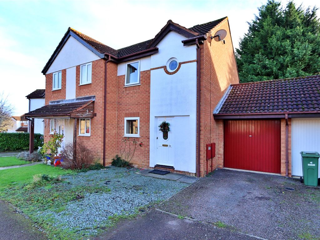 2 bed semidetached house for sale in Linceslade Grove, Loughton MK5, £