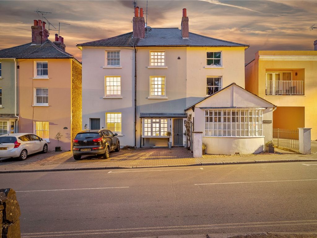 3 bed terraced house for sale in High Street, Hurstpierpoint, Hassocks