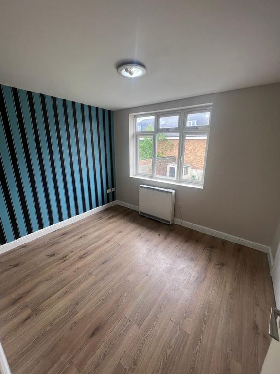 Studio to rent in Brook Street, Erith DA8 Zoopla