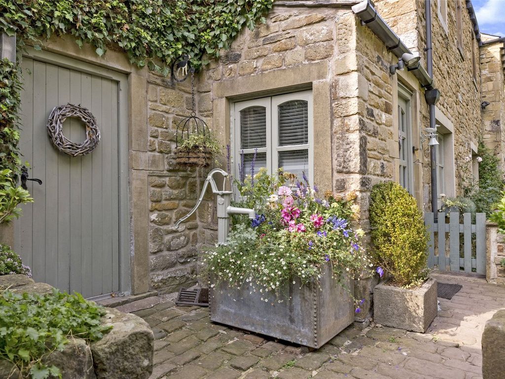 4 bed detached house for sale in Skipton Road, Earby, Barnoldswick BB18 Zoopla