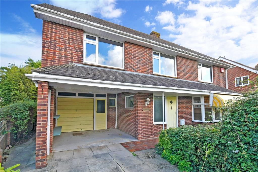 5 bed detached house for sale in Esmond Close, Emsworth, Hampshire PO10
