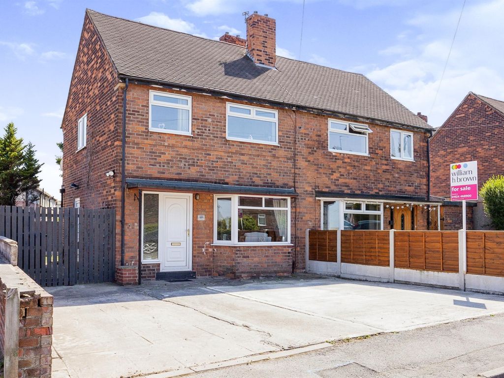 3 bed semidetached house for sale in Mountain Road, Thornhill
