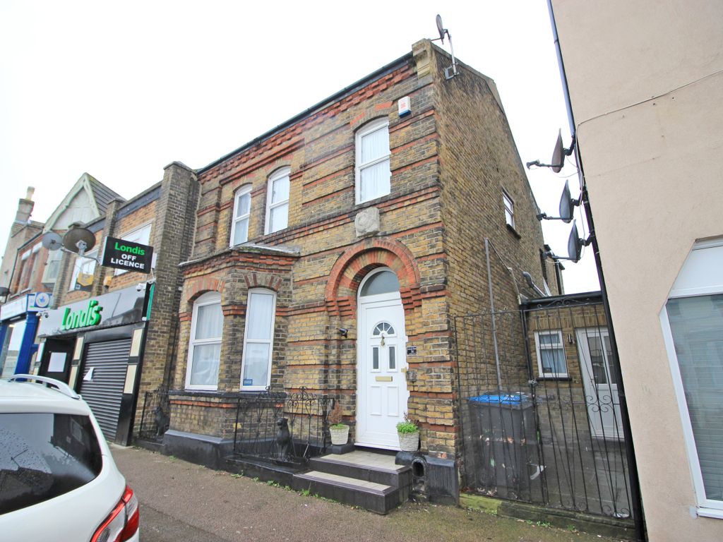 3 bed semidetached house for sale in Grange Road, Ramsgate CT11, £