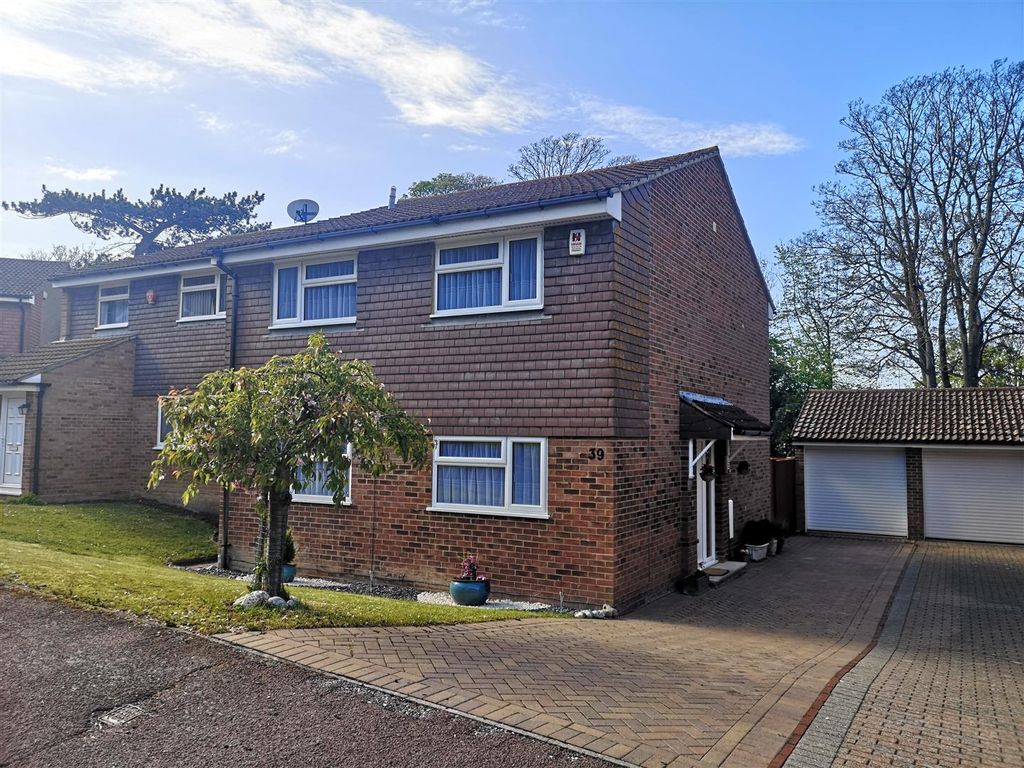 4 bed detached house for sale in Downside Close, Eastbourne BN20 Zoopla