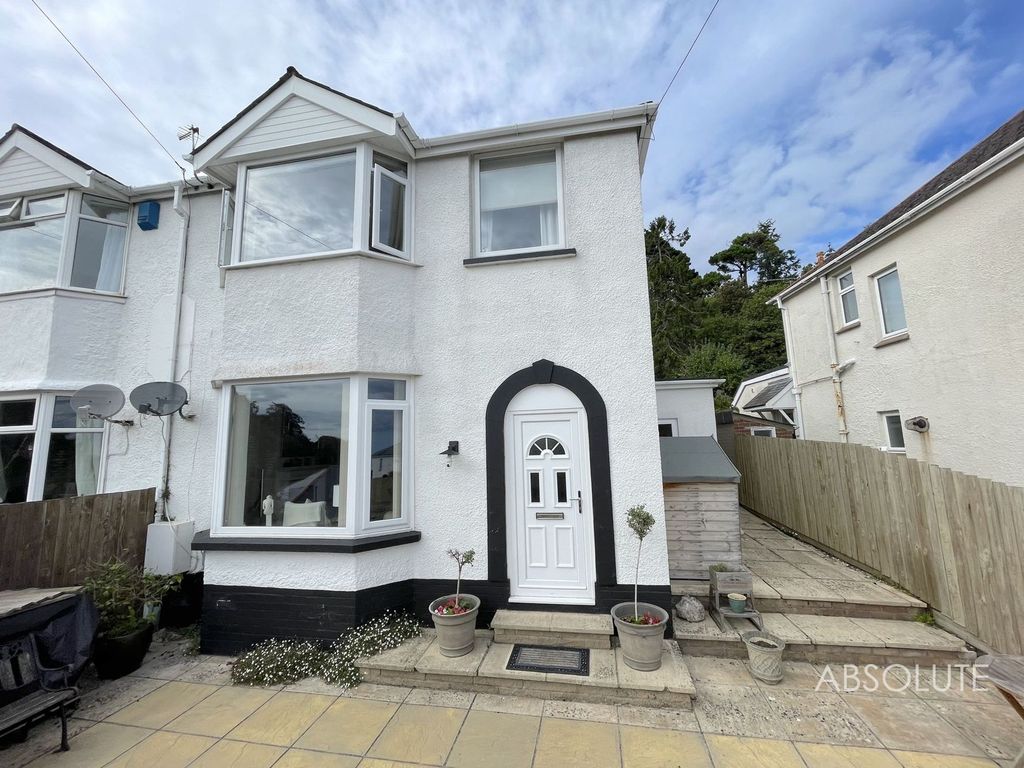 3 bed semidetached house to rent in Langdon Road, Paignton TQ3, £1,350