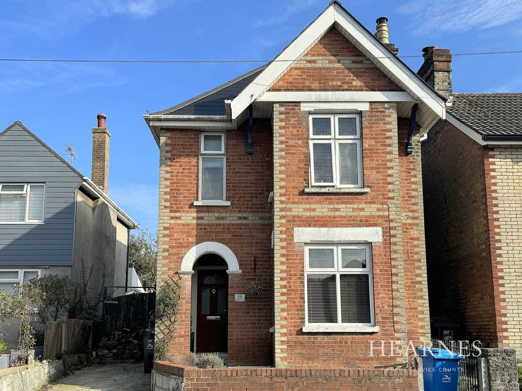 4 bed detached house for sale in Uppleby Road, Parkstone, Poole BH12, £