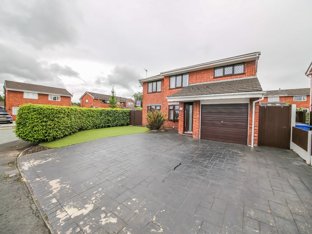 4 bed detached house for sale in Wallgarth Close, Wigan, Greater