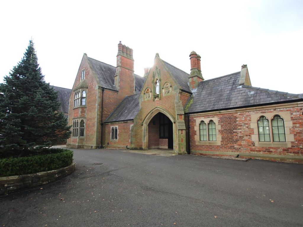 7 bed property for sale in St. Clare's Court, Darlington DL3, £680,000