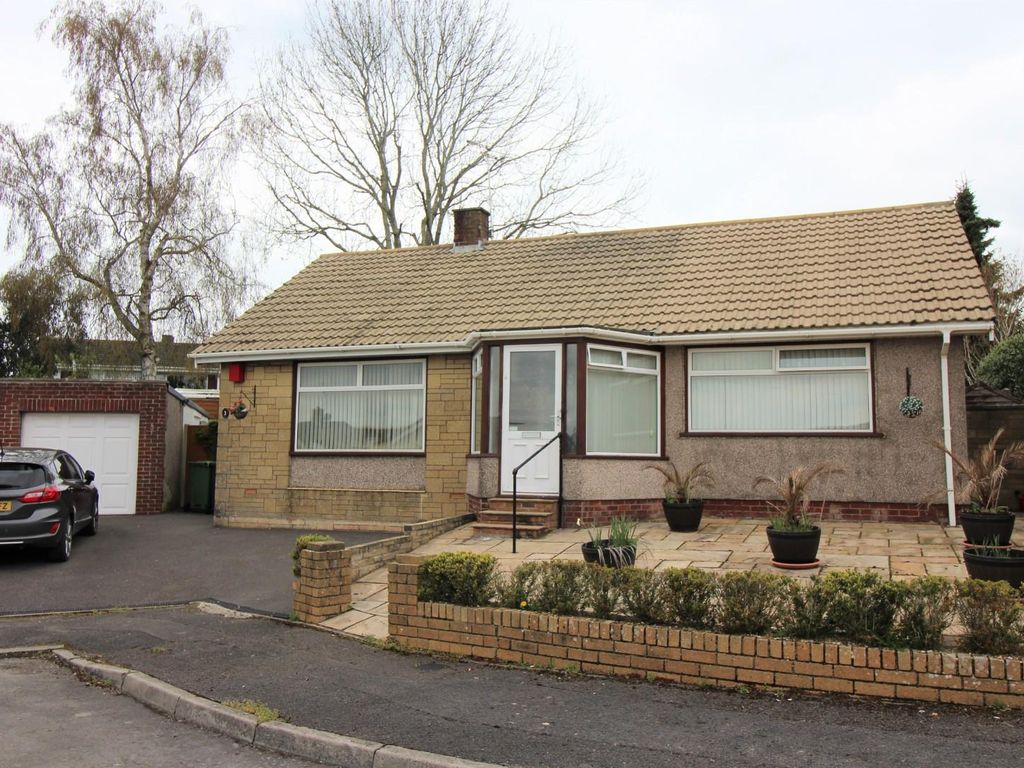 3 bed detached bungalow for sale in Orchard Lea, Alveston, Bristol BS35