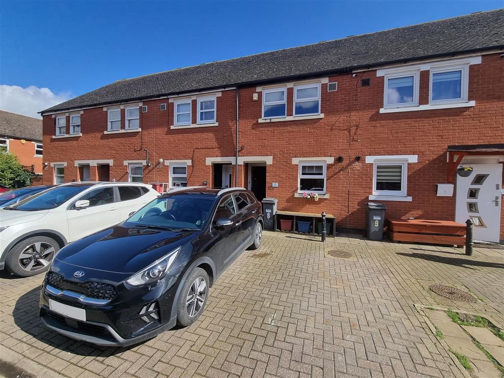 2 bed terraced house for sale in Elsworth Close, Feltham TW14 Zoopla