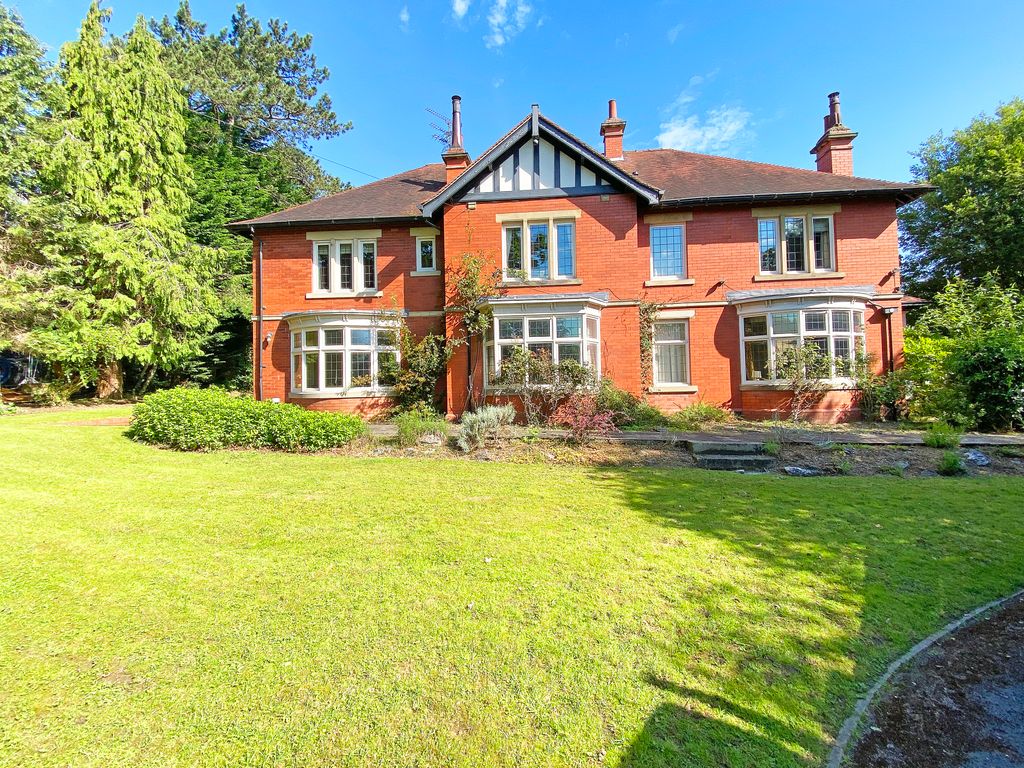 6 bed detached house for sale in Fulwith Mill Lane, Harrogate HG2, £