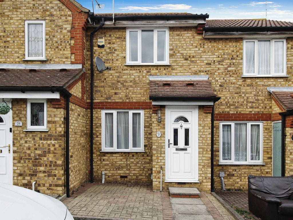 Terraced house for sale in St. Michaels Close, South Ockendon RM15 Zoopla