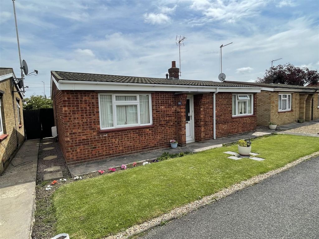 2 bed detached bungalow for sale in Wygate Road, Spalding PE11 Zoopla