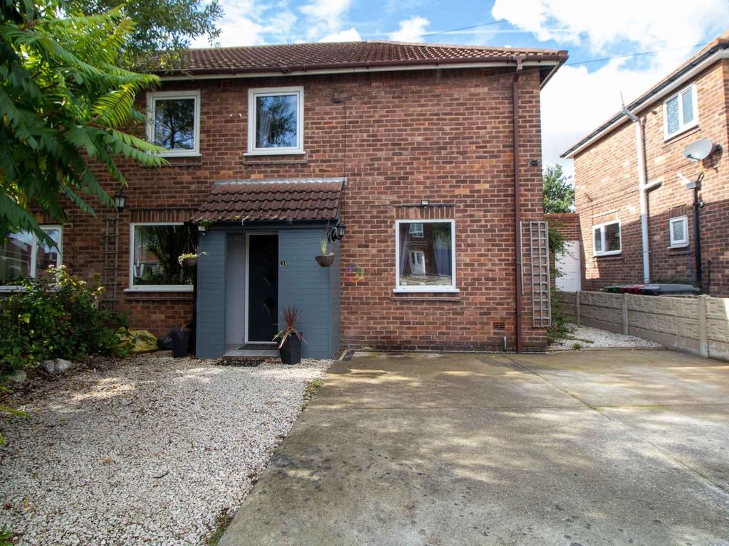 3 bed semidetached house for sale in Rose Avenue, Clowne S43 Zoopla
