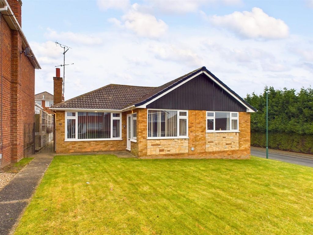 3 bed detached bungalow for sale in Portree Drive, Rise Park