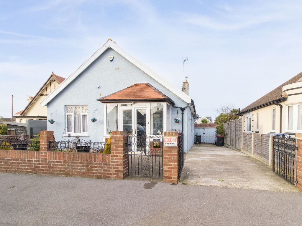 3 bed detached bungalow for sale in The Broadway, Herne Bay CT6 Zoopla