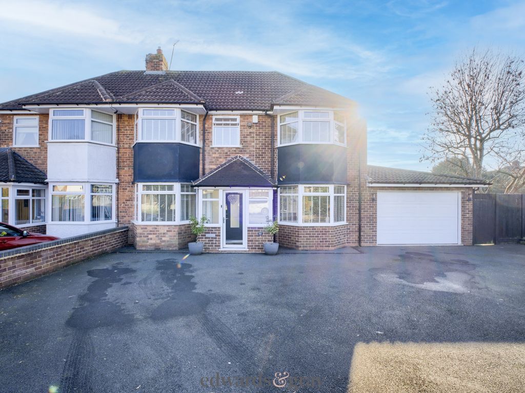 4 bed semidetached house for sale in Elmfield Road, Castle Bromwich