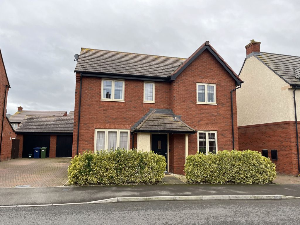 4 bed detached house for sale in Bluebell Road, Walton Cardiff