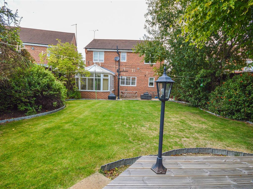 4 bed detached house for sale in Lakeside Park, Normanton WF6 Zoopla
