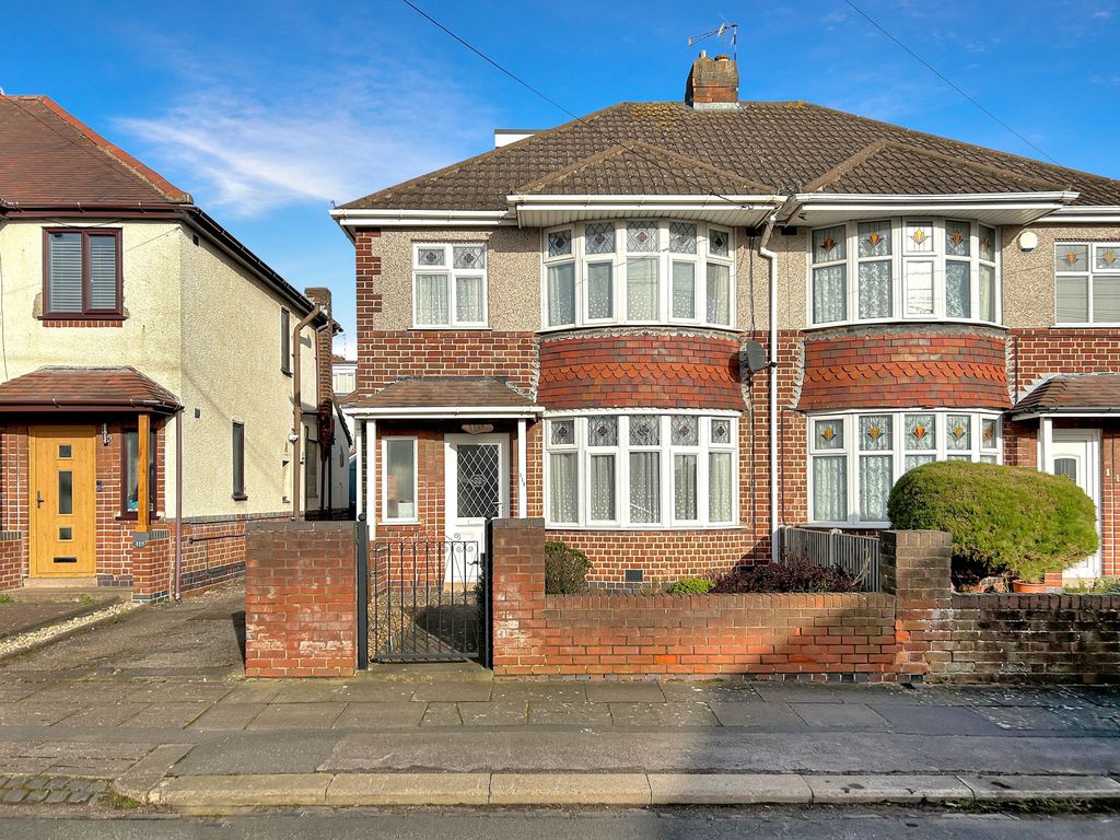 4 bed semidetached house for sale in Cecily Road, Cheylesmore CV3, £