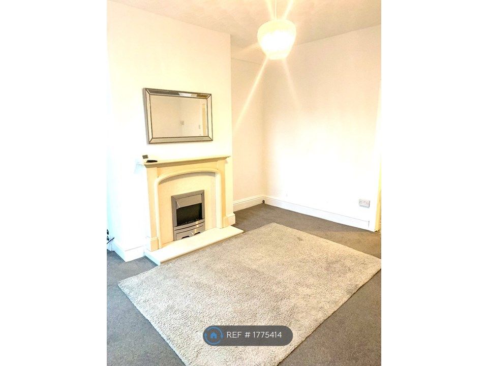 2 bed terraced house to rent in Snydale Road, Cudworth, Barnsley S72