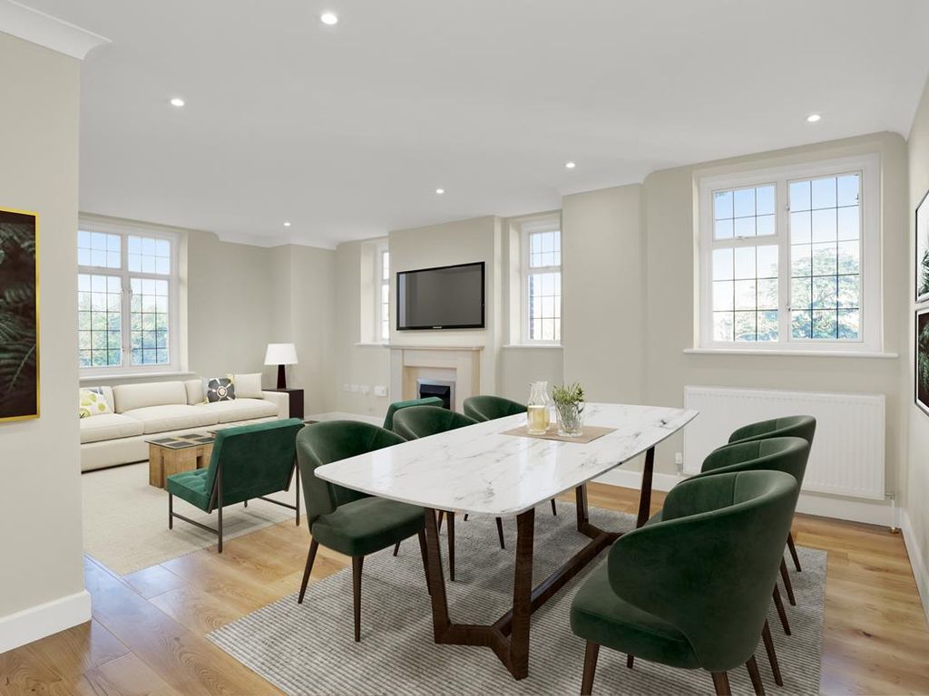 2 bed flat to rent in Queens Close, Esher KT10 Zoopla