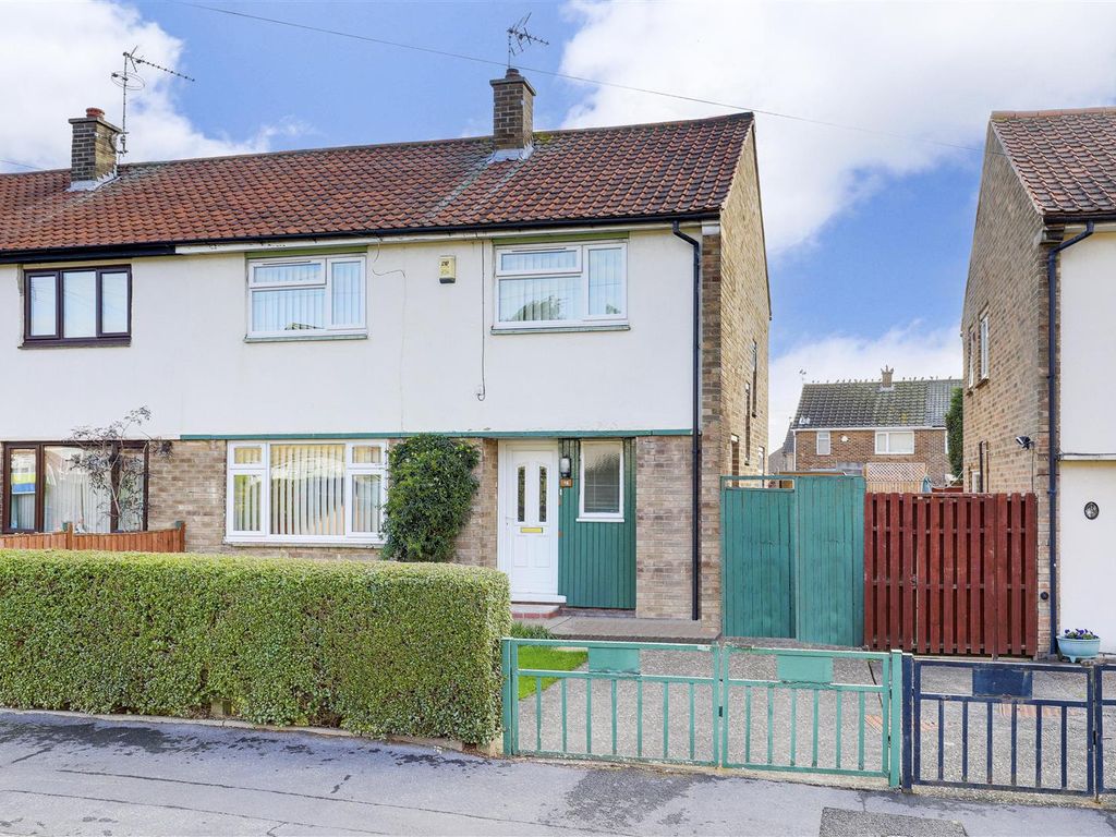 3 bed semidetached house for sale in Roundwood Road, Arnold
