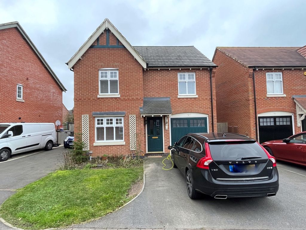 3 bed detached house for sale in Poplar Gardens, BurtonOnTrent DE13