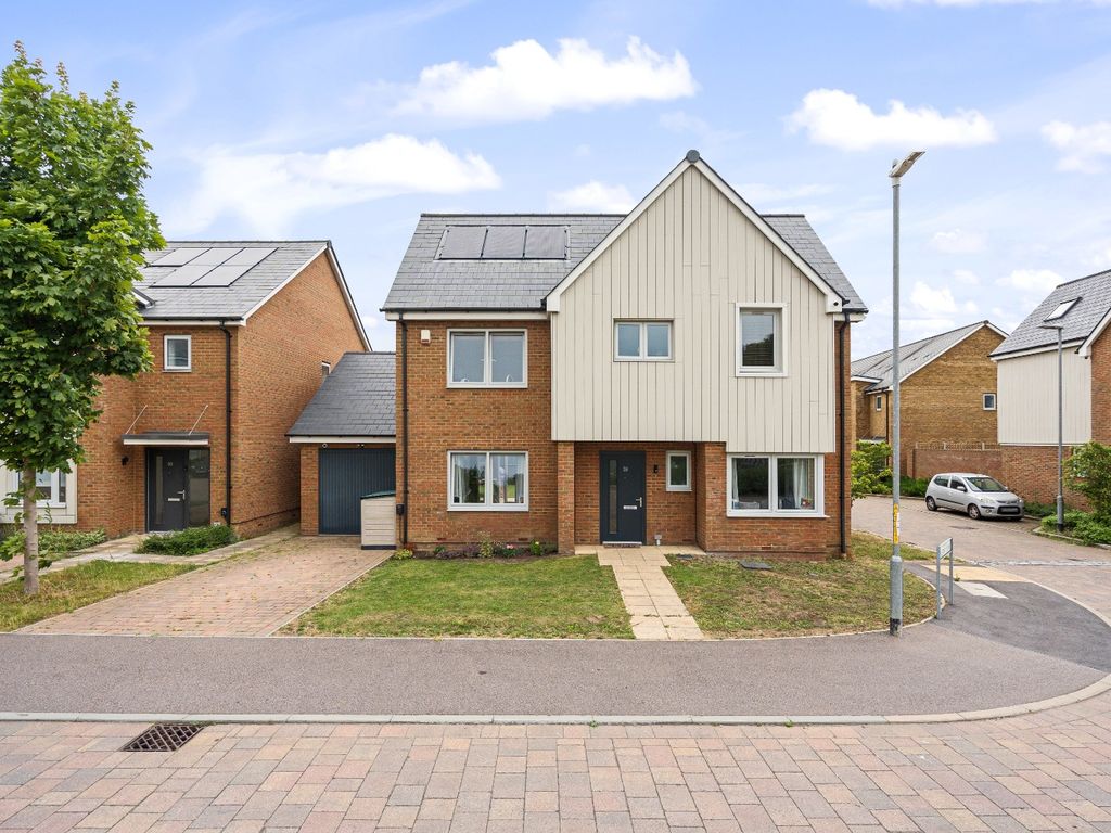 4 bed detached house for sale in Castleridge Drive, St Clements Lake