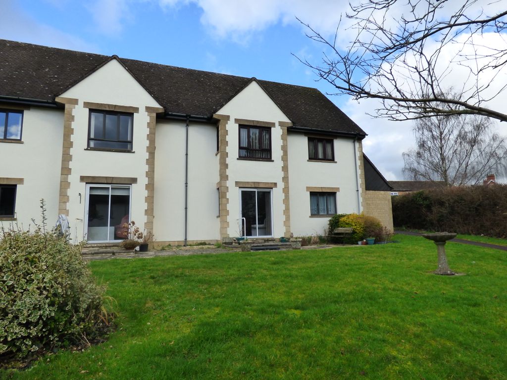 2 bed flat for sale in King Edmund Court, Gillingham SP8 Zoopla