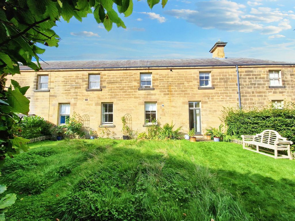 2 bed flat for sale in Hartford Hall Estate, Bedlington NE22, £199,950 Zoopla