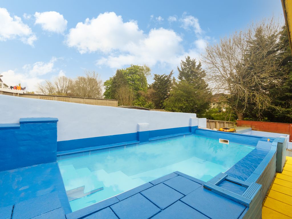 5 bed semidetached house for sale in Ponsford Road, Bristol BS4 Zoopla