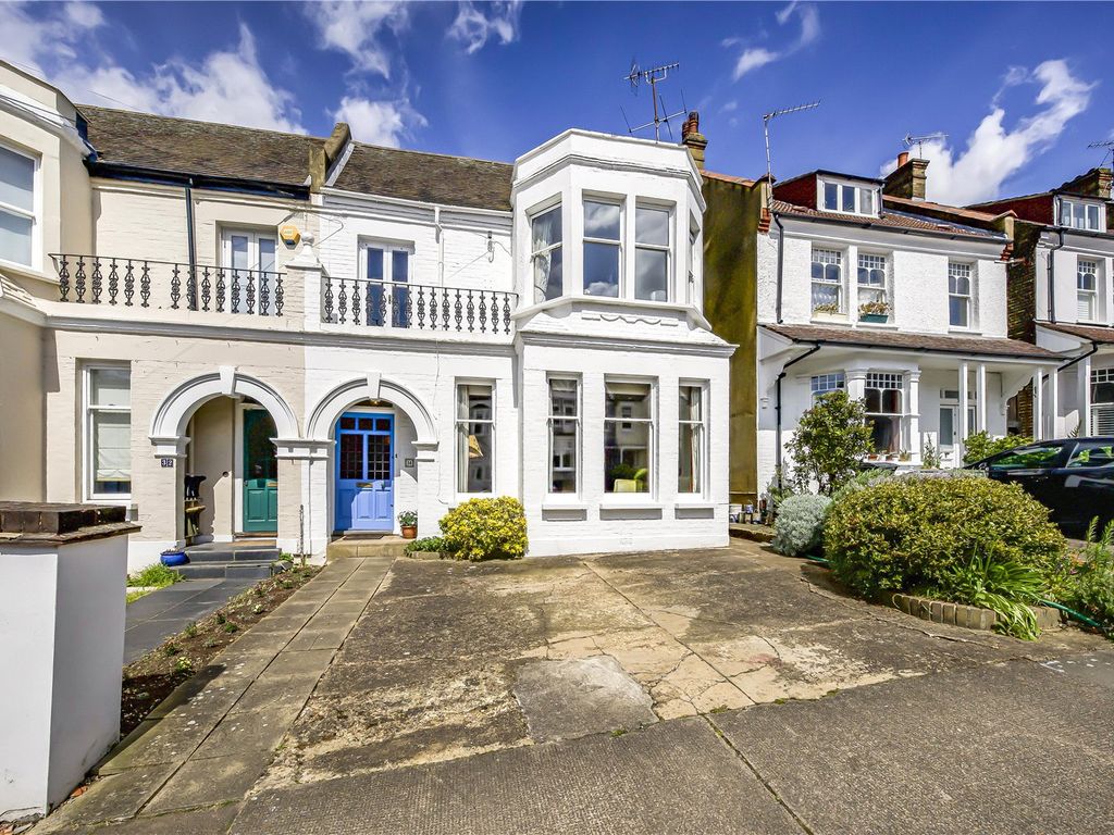 5 bed semidetached house for sale in Dukes Avenue, New Malden KT3, £