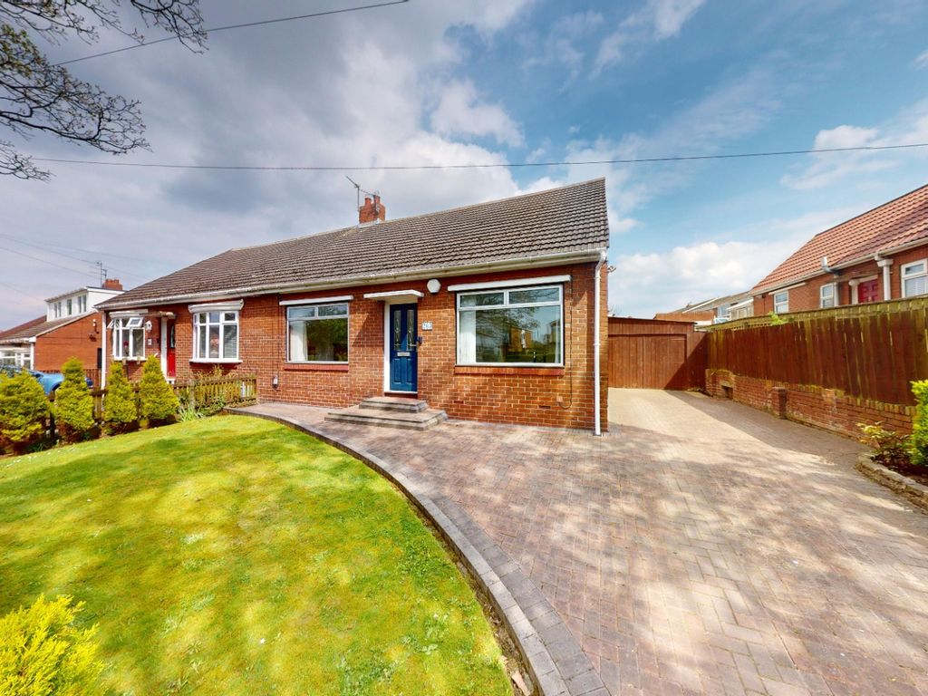 3 bed semidetached house for sale in Temple Park Road, South Shields