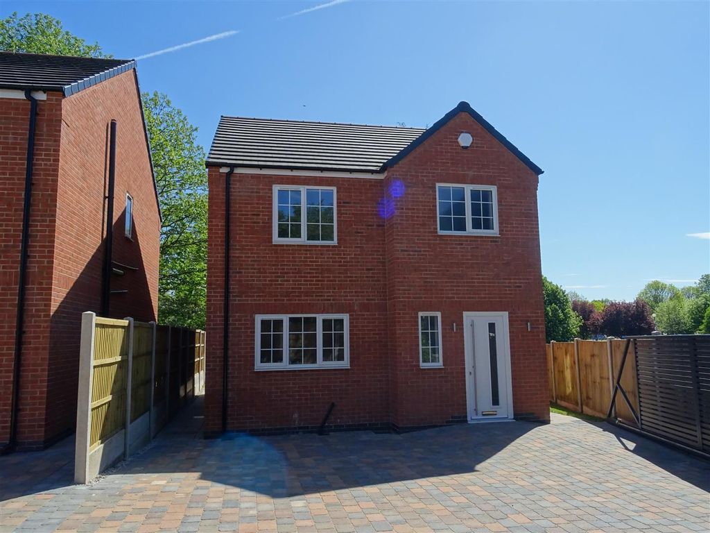 3 bed detached house to rent in Churchmeade, Blackwell Road, Huthwaite