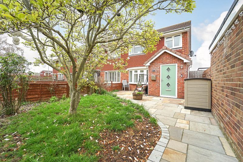 3 bed semidetached house for sale in Elderberry Walk, WestonSuper