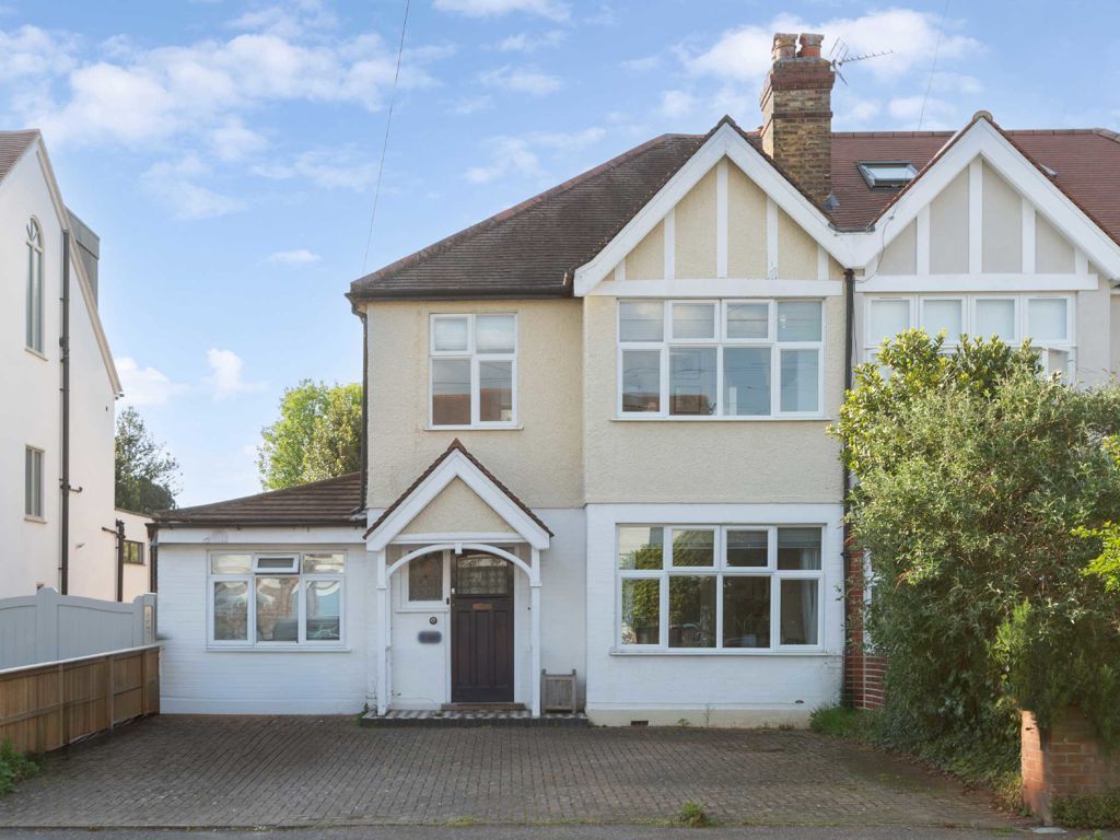4 bed semidetached house for sale in Lancaster Gardens, Kingston Upon
